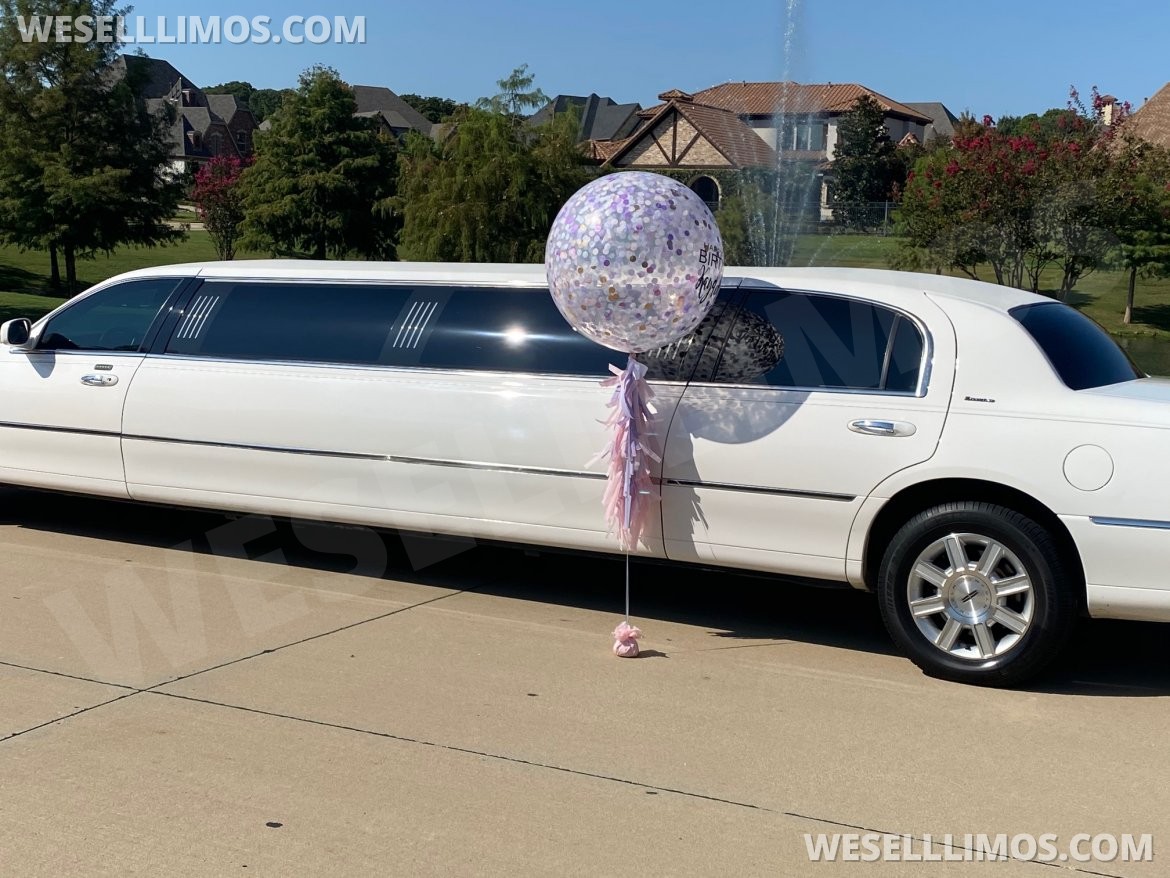Photo of Limousine for sale: 2007 Lincoln Town car 120" by executive coach