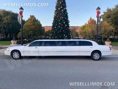2007 Lincoln Town car Limousine for Sale in fort worth, TX