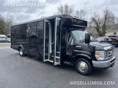 2018 LGE Ford E450 Limo Bus - Limo Bus for Sale in Pasadena, MD - Photo 2