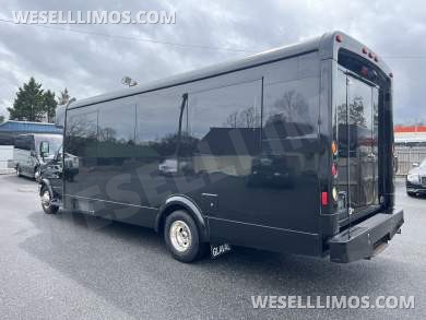 2018 LGE Ford E450 Limo Bus - Limo Bus for Sale in Pasadena, MD - Photo 4