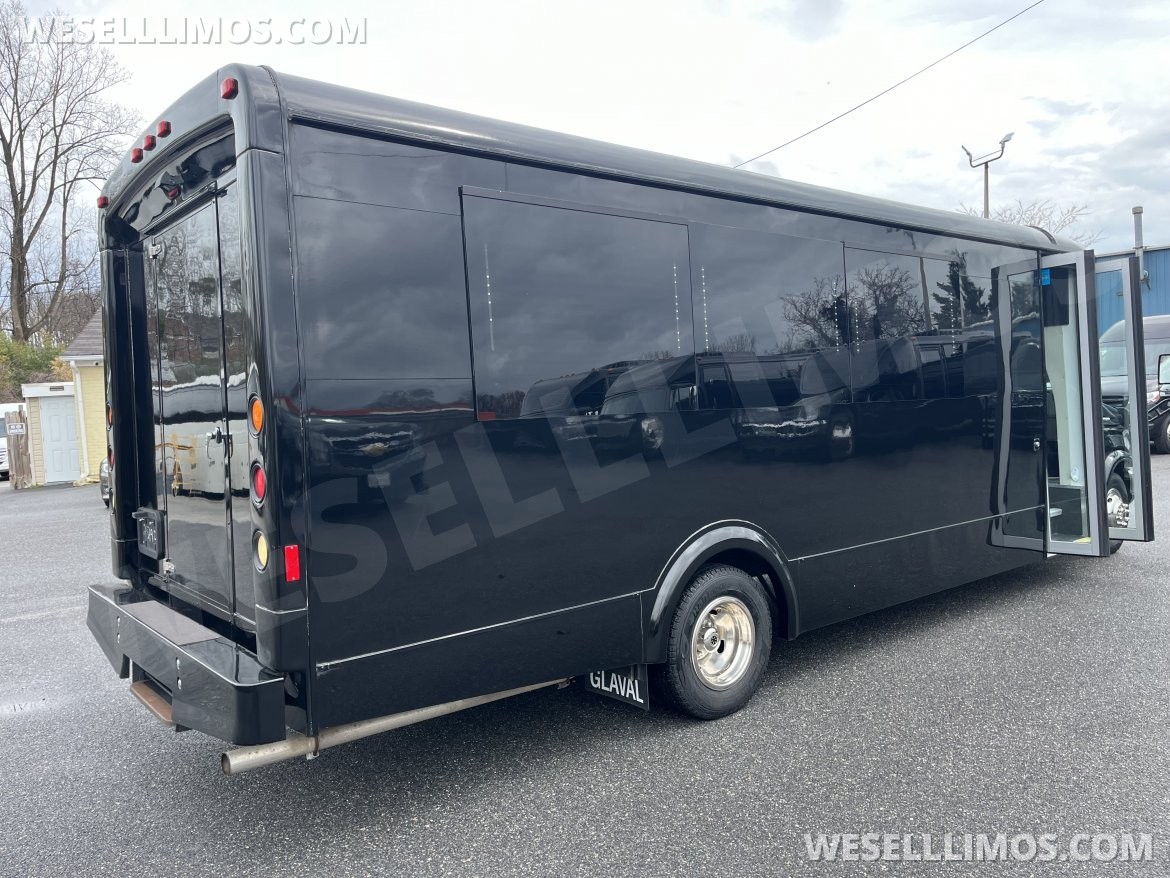 Photo of Limo Bus for sale: 2018 Ford E450 by LGE