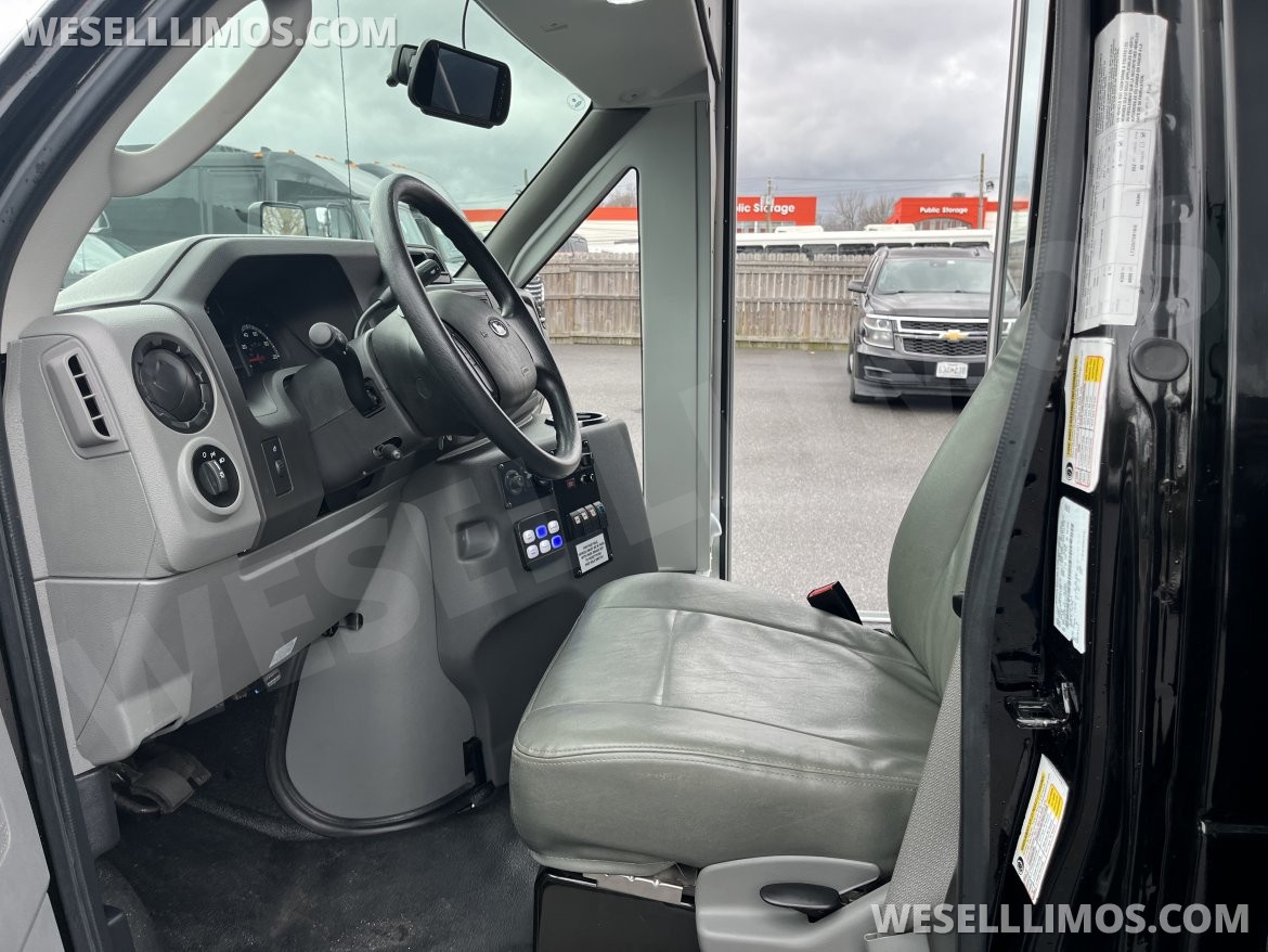 Photo of Limo Bus for sale: 2018 Ford E450 by LGE