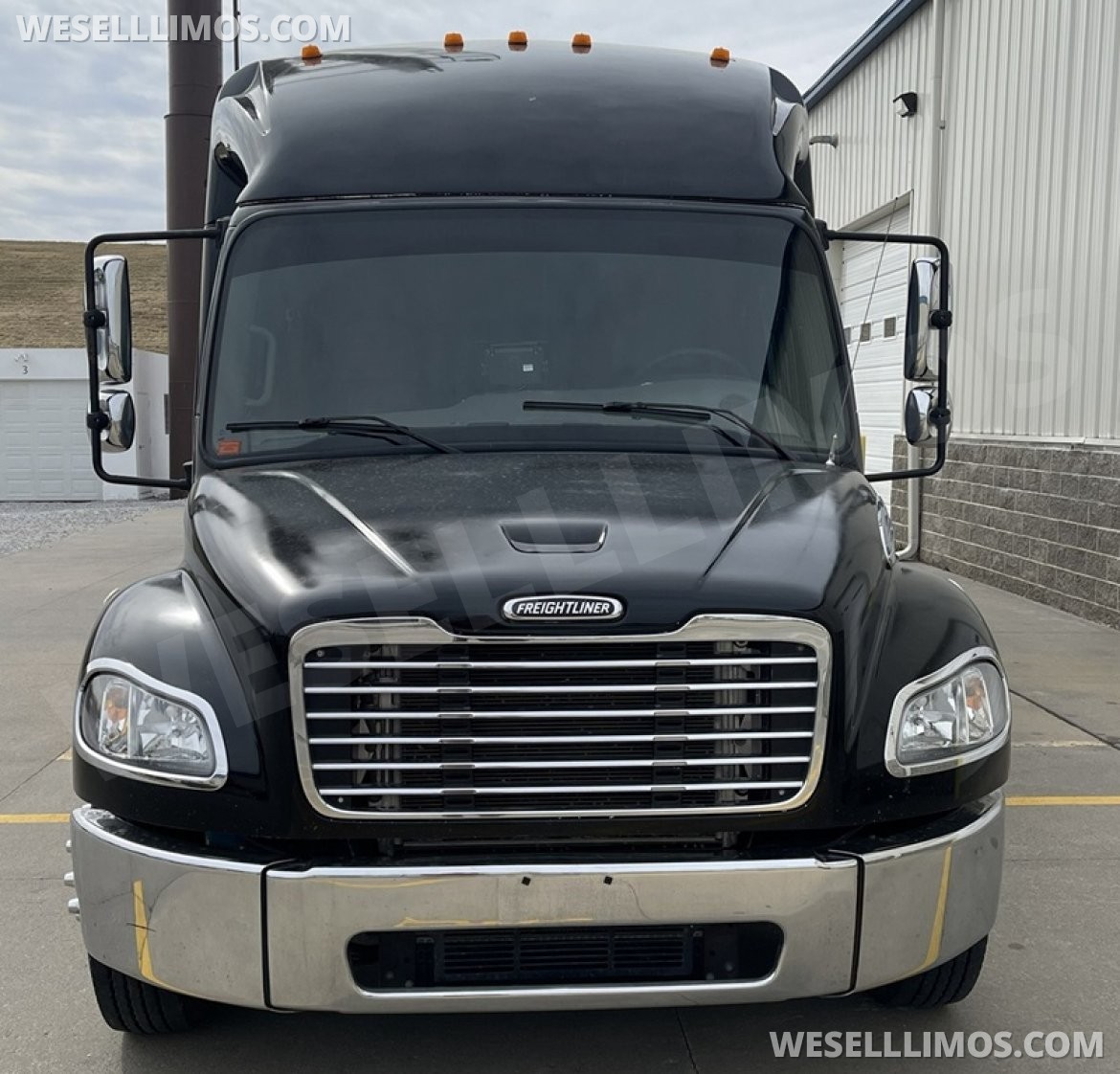 Photo of Limo Bus for sale: 2009 Freightliner M2 480" by Federal