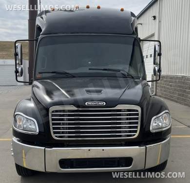 2009 Freightliner M2 Limo Bus - Limo Bus for Sale in Lincoln, NE - Photo 2