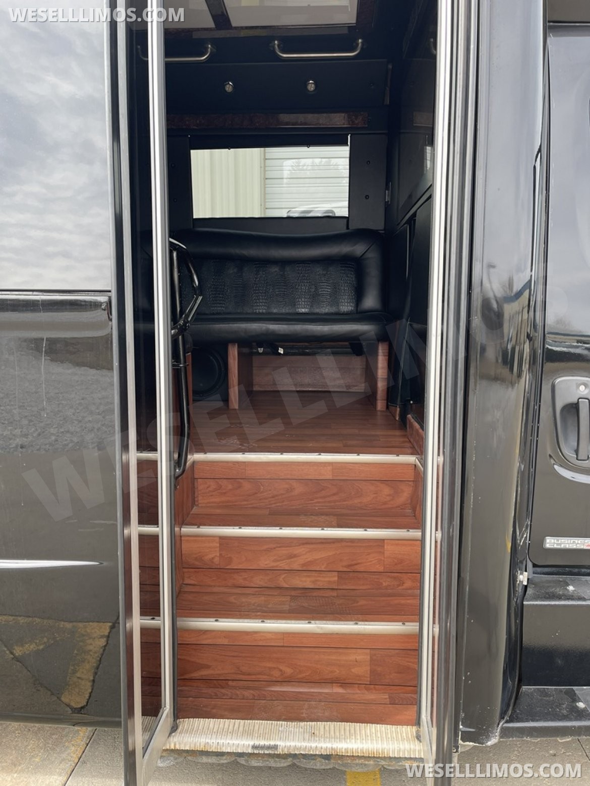 Photo of Limo Bus for sale: 2009 Freightliner M2 480" by Federal