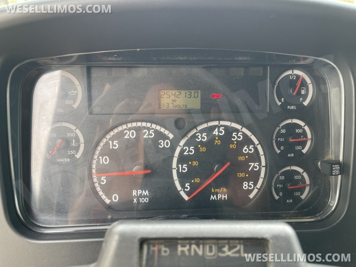 Photo of Limo Bus for sale: 2009 Freightliner M2 480" by Federal