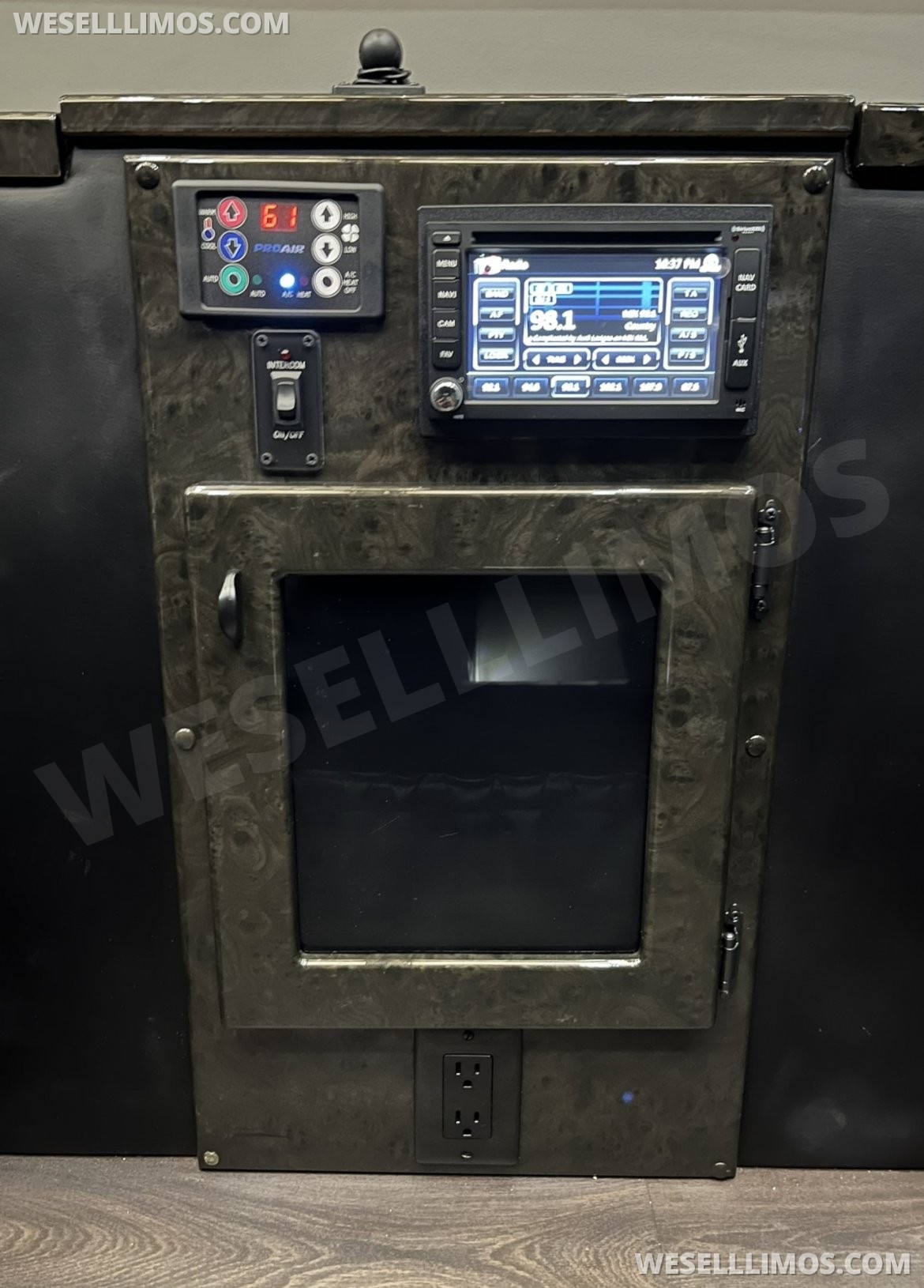 Photo of Sprinter for sale: 2017 Mercedes-Benz Sprinter 3500 Business Class 170" by Midwest Automotive Designs