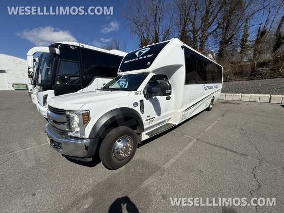 2018 Ford Ford F550 grech executive minibus - 27 PAX Shuttle Bus for Sale in Woodbridge, NJ - Main Photo