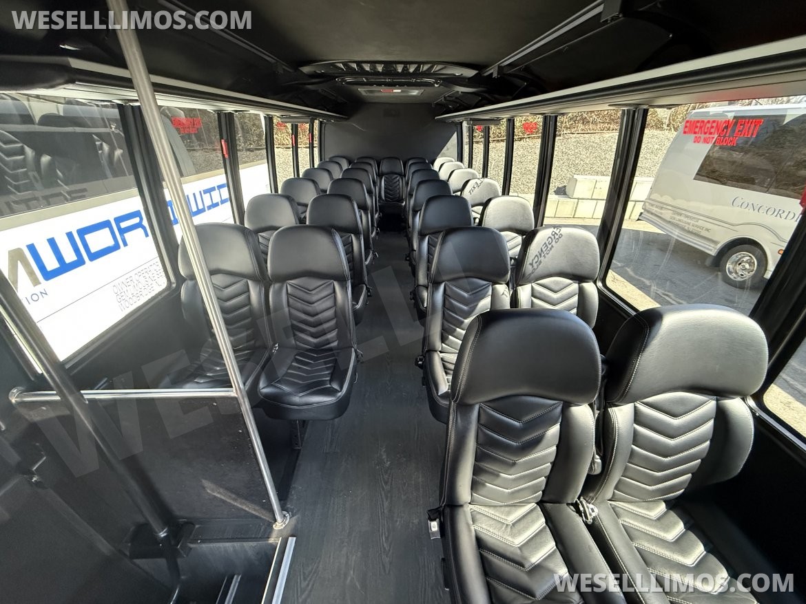 Photo of Shuttle Bus for sale: 2018 Ford Ford F550 grech executive minibus - 27 PAX by Grech