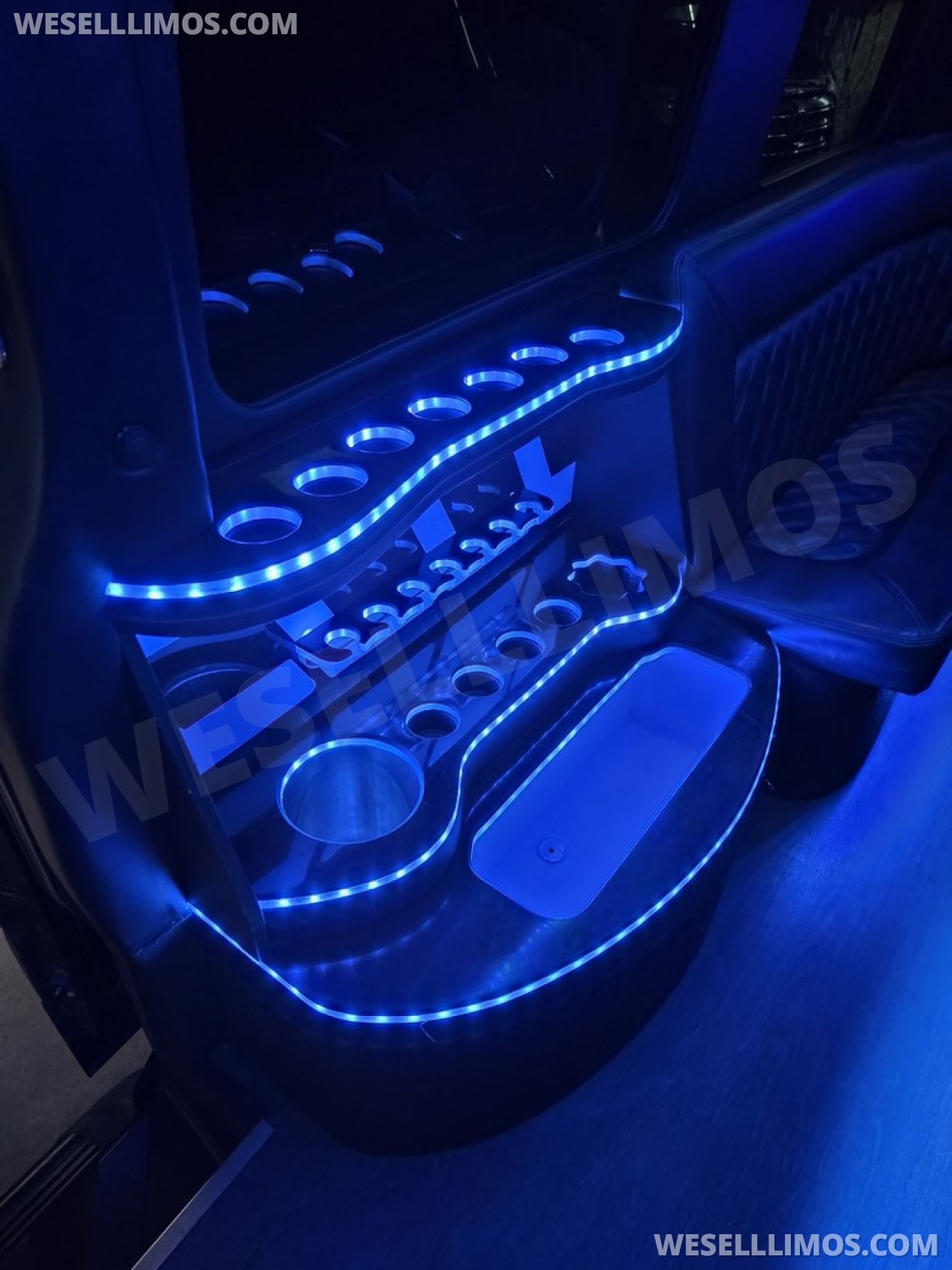 Photo of Limo Bus for sale: 2020 Mercedes-Benz Sprinter 3500 by Moonlight