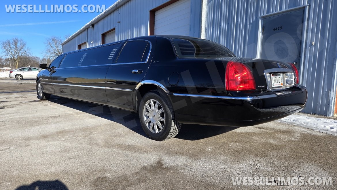Photo of Limousine for sale: 2008 Lincoln Town Car 120" by Executive Coach Builders