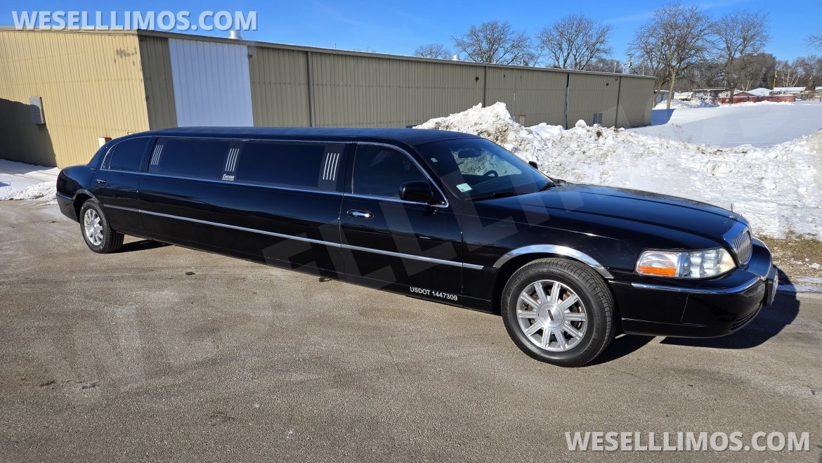 Photo of Limousine for sale: 2008 Lincoln Town Car 120" by Executive Coach Builders
