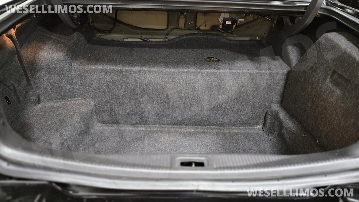 Photo of Limousine for sale: 2008 Lincoln Town Car 120" by Executive Coach Builders