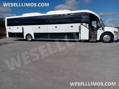 2019 Freightliner M2 Executive Shuttle for Sale in Springfield, MO - Main Photo