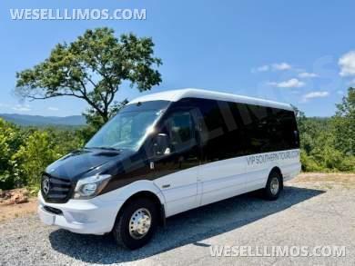 2016 Mercedes-Benz 3500 Sprinter for Sale in Helen, GA - Photo 2