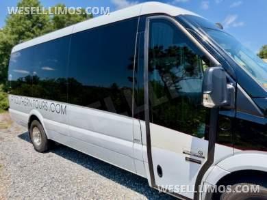 2016 Mercedes-Benz 3500 Sprinter for Sale in Helen, GA - Photo 3