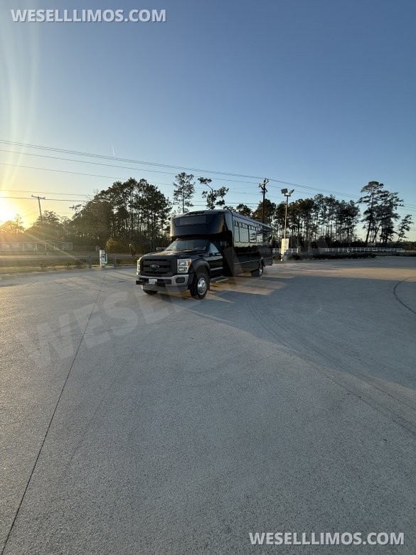 2013 Ford F-550 Limo Bus for Sale in houston, TX - Main Photo