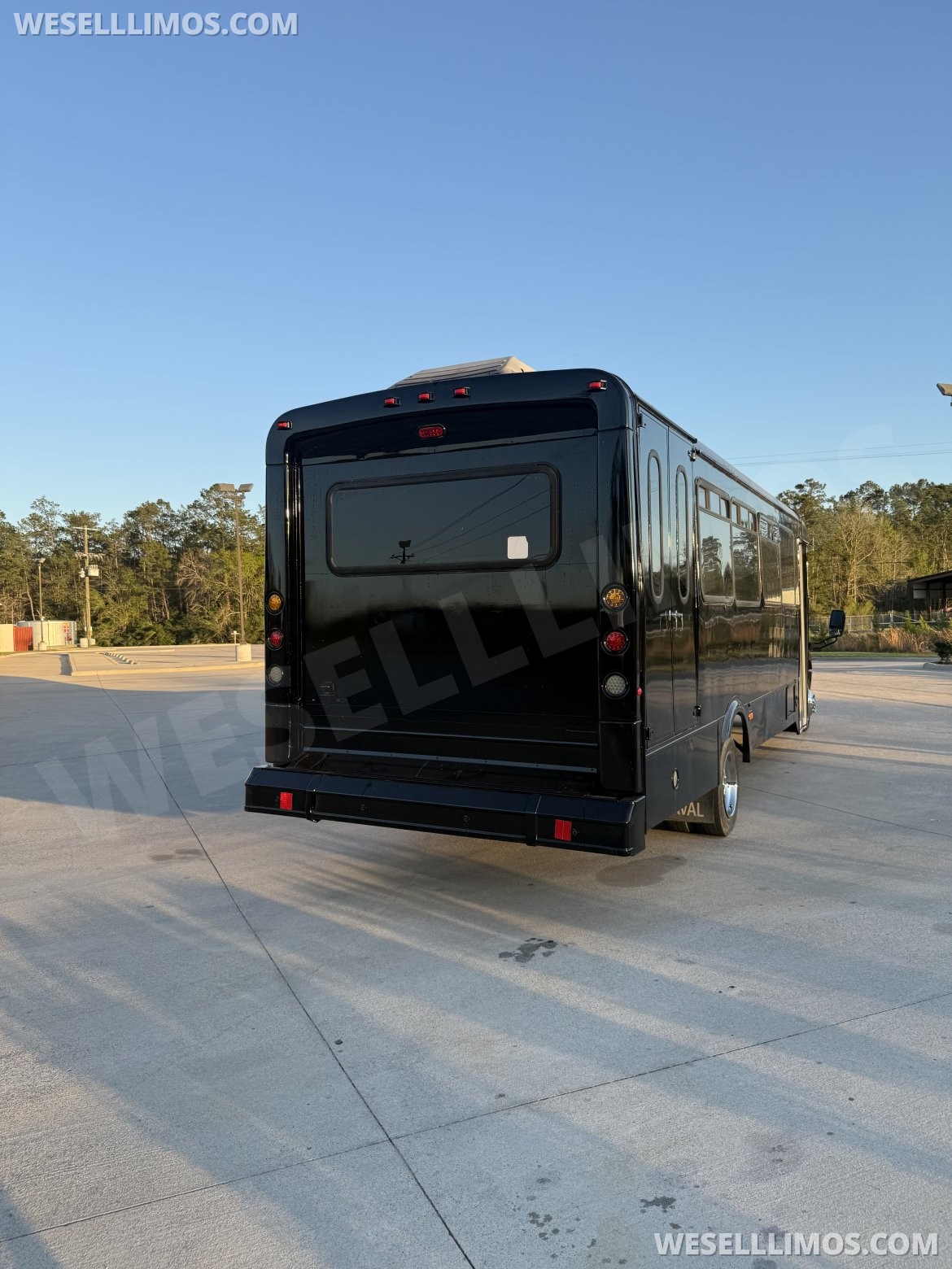 Photo of Limo Bus for sale: 2013 Ford F-550