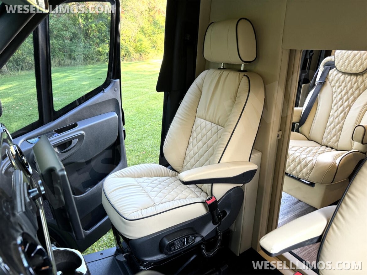 Photo of Sprinter for sale: 2020 Mercedes-Benz Sprinter by Auto Elite