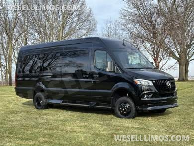 2024 Starlight Ceiling AMG Trim AWD Elite Pullman 15 Passenger Auto Elite Mercedes Sprinter - Sprinter for Sale in Elkhart, IN - Photo 32