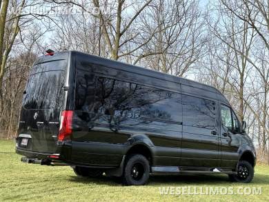 2024 Starlight Ceiling AMG Trim AWD Elite Pullman 15 Passenger Auto Elite Mercedes Sprinter - Sprinter for Sale in Elkhart, IN - Photo 33