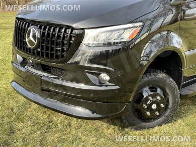 2024 Starlight Ceiling AMG Trim AWD Elite Pullman 15 Passenger Auto Elite Mercedes Sprinter - Sprinter for Sale in Elkhart, IN - Photo 35