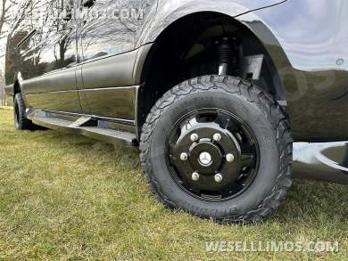 2024 Starlight Ceiling AMG Trim AWD Elite Pullman 15 Passenger Auto Elite Mercedes Sprinter - Sprinter for Sale in Elkhart, IN - Photo 37