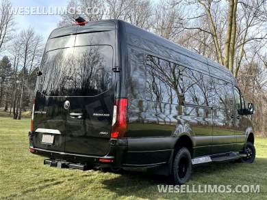 2024 Starlight Ceiling AMG Trim AWD Elite Pullman 15 Passenger Auto Elite Mercedes Sprinter - Sprinter for Sale in Elkhart, IN - Photo 39