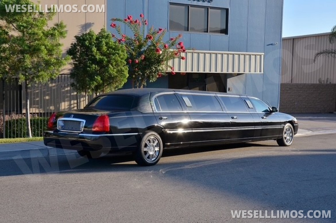 Photo of Limousine for sale: 2008 Lincoln Town Car 28" by Krystal