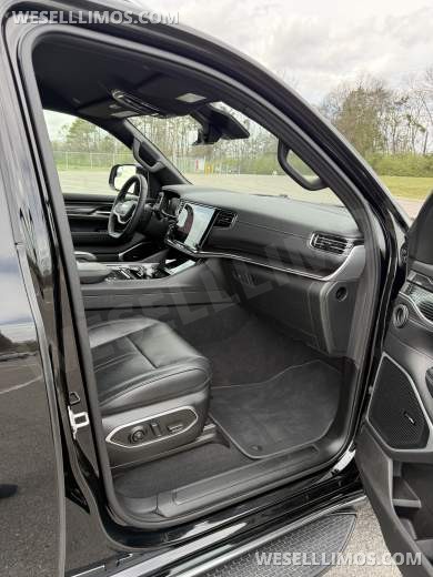 2024 Jeep Wagoneer L 4x4 - SUV for Sale in Goodlettsville, TN - Photo 6