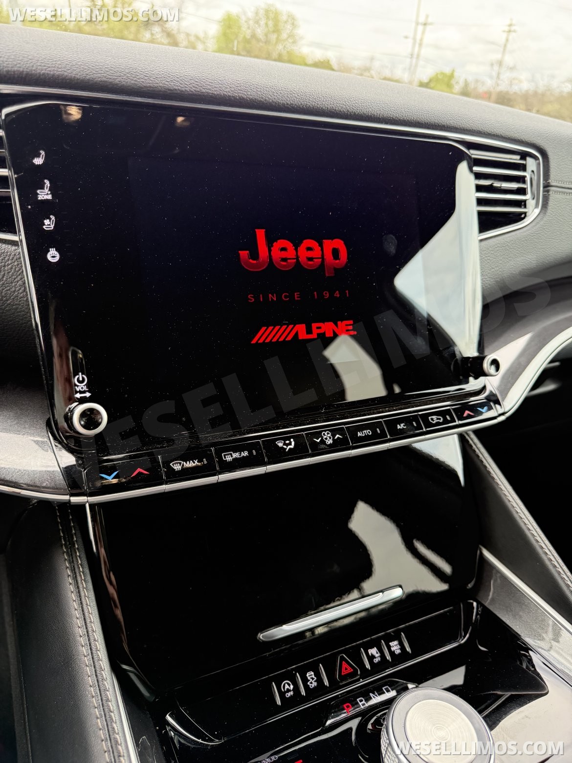 Photo of SUV for sale: 2024 Jeep Wagoneer L