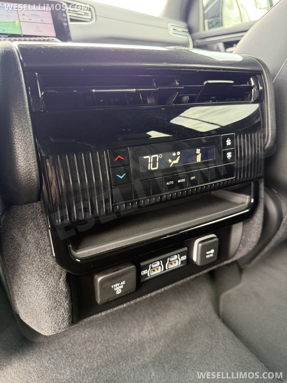 Photo of SUV for sale: 2024 Jeep Wagoneer L