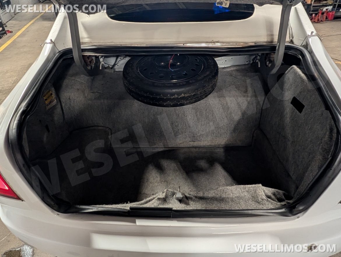 Photo of Limousine for sale: 2003 Lincoln Towncar