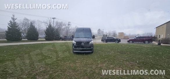 2022 Mercedes-Benz Sprinter High Roof Sprinter for Sale in Spencerville, IN - Photo 3
