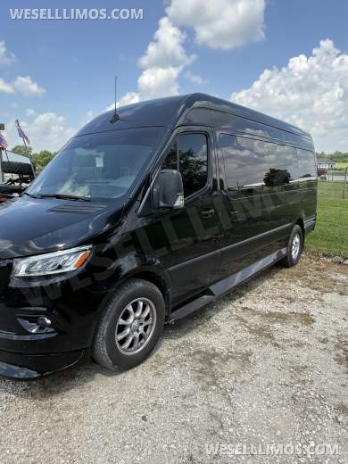 2022 Mercedes-Benz Sprinter High Roof Sprinter With Auto Elite build - Sprinter for Sale in Spencerville, IN - Photo 12