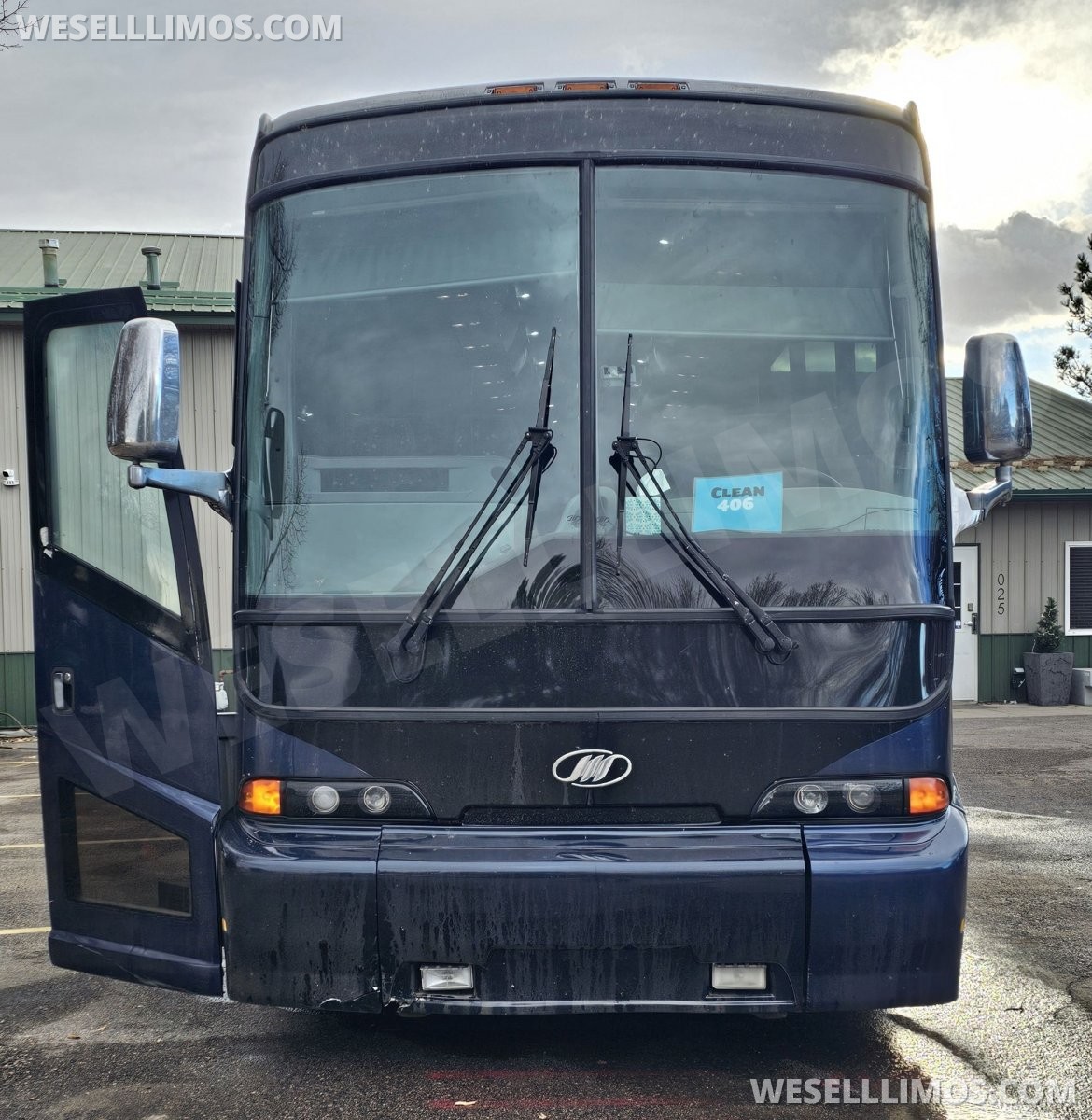 Photo of Motorcoach for sale: 2011 MCI E4500 546" by MCI