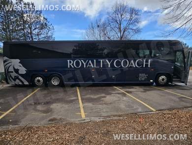 2011 MCI MCI E4500 Motorcoach - Motorcoach for Sale in Ft. Collins, CO - Photo 6