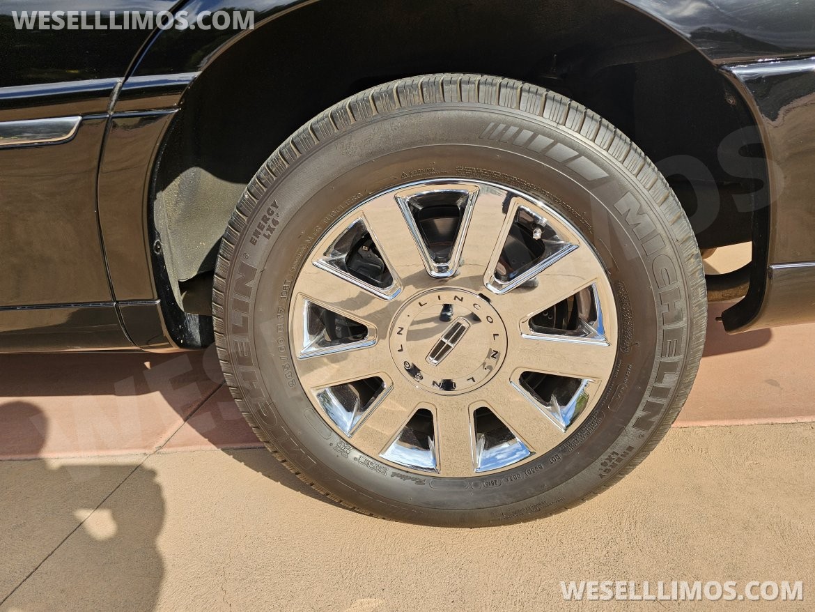 Photo of Limousine for sale: 2004 Lincoln Towncar 120" by Krystal Coach