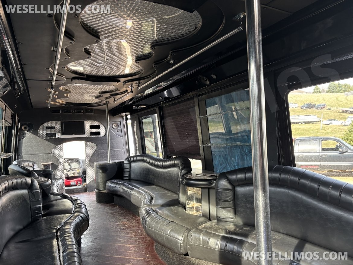 Photo of Limo Bus for sale: 2008 Freightliner Party Bus 28"