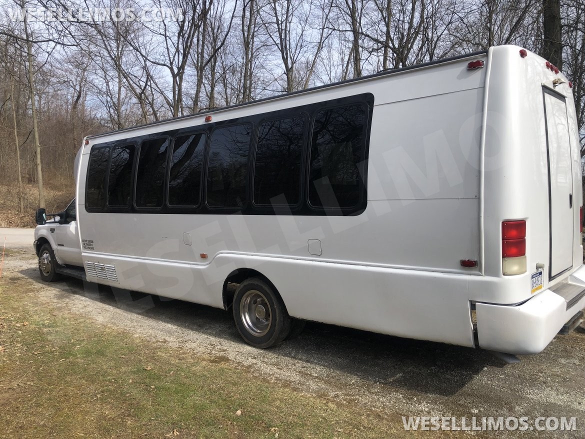 Photo of Limo Bus for sale: 2003 Ford F 550 by Krystal
