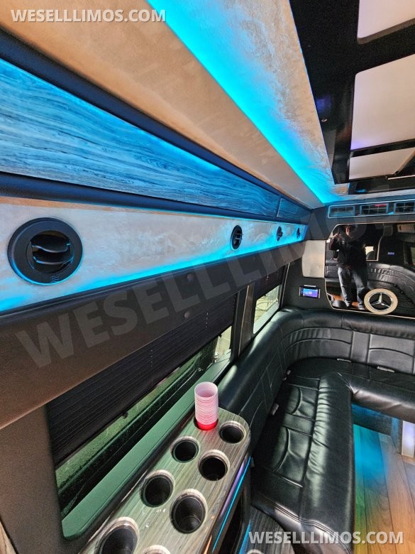 2016 Mercedes-Benz 3500 Sprinter for Sale in Ft. Collins, CO - Photo 3