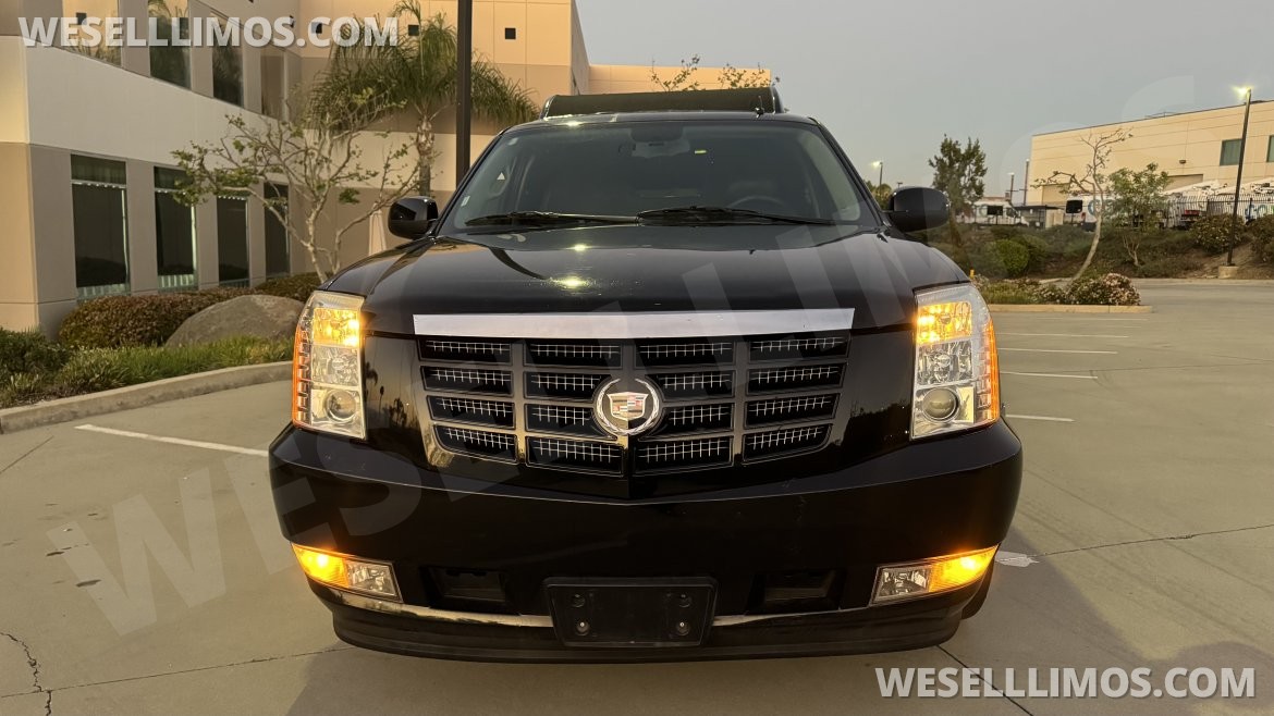 Photo of SUV Stretch for sale: 2013 Chevrolet Suburban by Custom