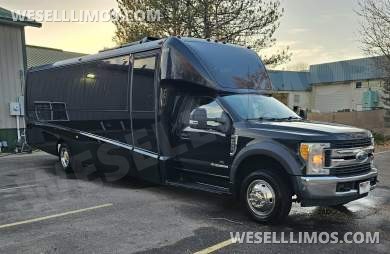 2017 Ford F550 Executive Shuttle for Sale in Ft. Collins, CO
