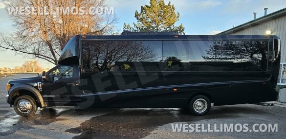 2017 Ford F550 Executive Shuttle for Sale in Ft. Collins, CO - Photo 2