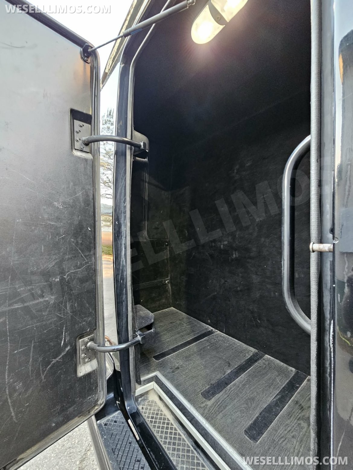 Photo of Executive Shuttle for sale: 2017 Ford F550 396" by Grech GM33