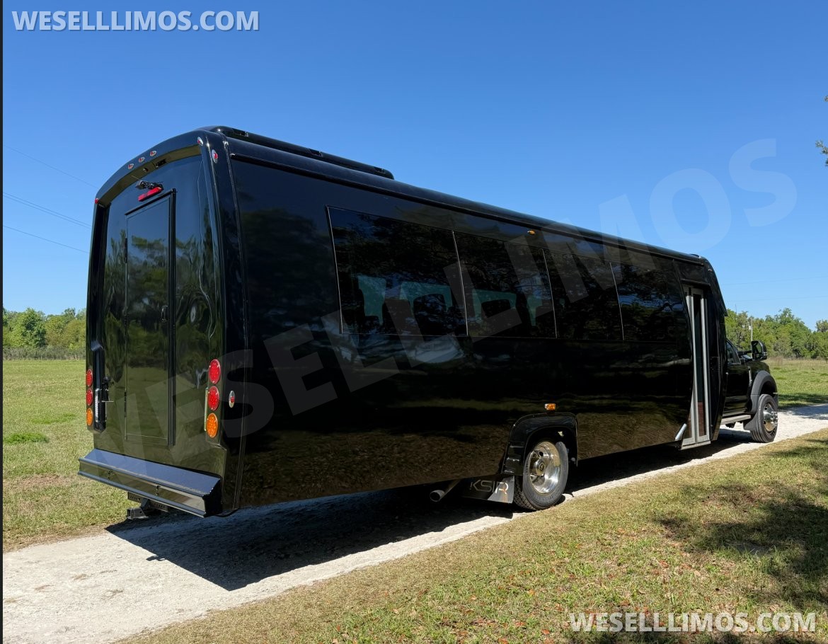 Photo of Executive Shuttle for sale: 2017 Ford F550 35" by Ksir