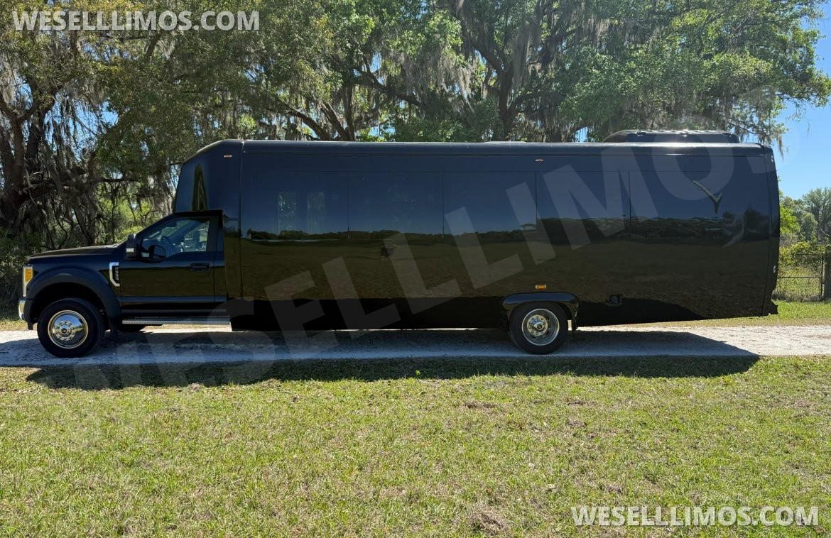 Photo of Executive Shuttle for sale: 2017 Ford F550 35" by Ksir