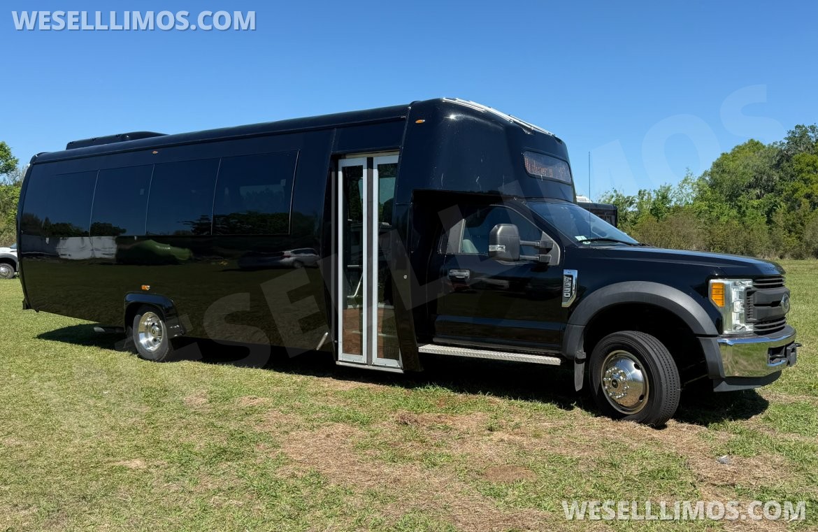 Executive Shuttle for sale: 2017 Ford F550 35" by Ksir