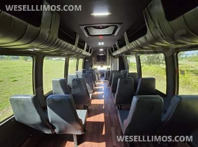 2017 Ksir Ford F550 Executive Shuttle - Executive Shuttle for Sale in Orlando, FL - Photo 13