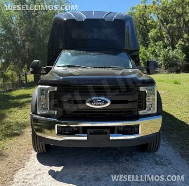2017 Ford F550 Executive Shuttle for Sale in Orlando, FL - Photo 3